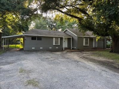 225 N Noble Rd