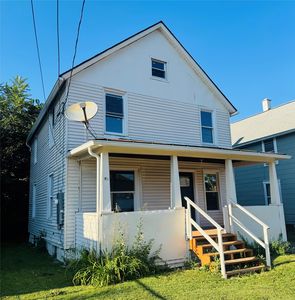 7 Hazel St