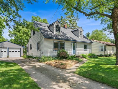 Property at 927 Diane St SE, Kentwood, MI