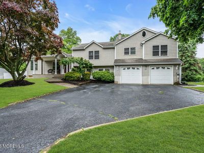 57 Nautilus Drive W