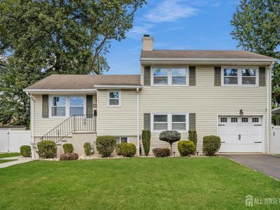 16 Neptune Pl
