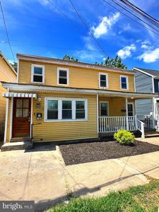 12-14 S Governors Ave