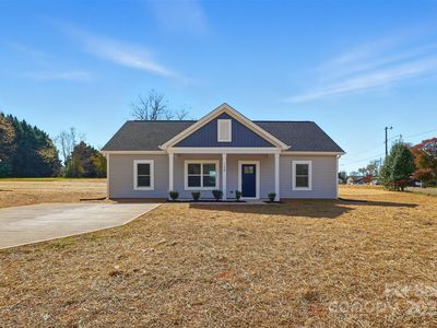 128 N Main St