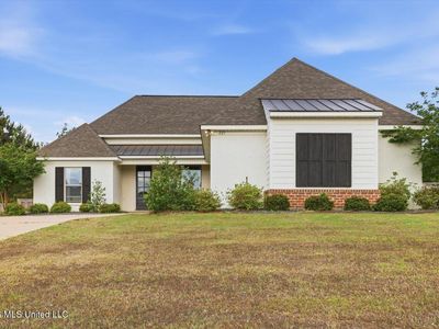 221 Ironwood Pl