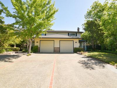 4151-4157 Lucas Ct