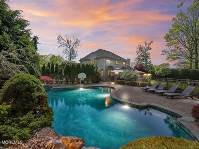 22 Bartram Road