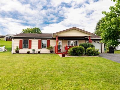 652 Westchester Dr