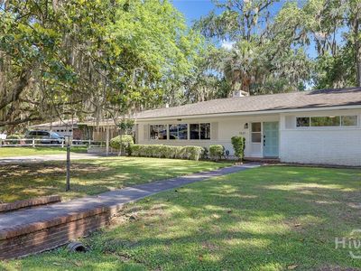 1521 Forsyth Road