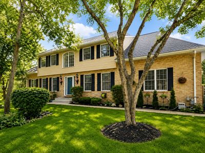 Property at 1335 Laurel Oaks Dr, Streamwood, IL