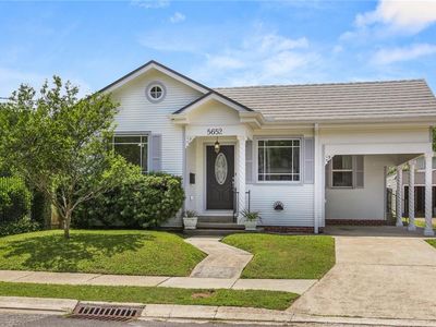 5652 General Haig St