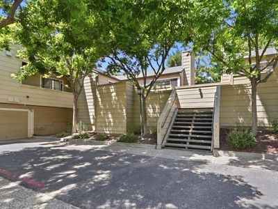 3109 Heather Ridge Dr