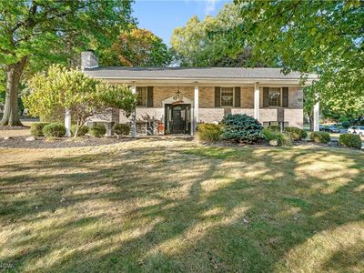 2425 Sheffield St NW