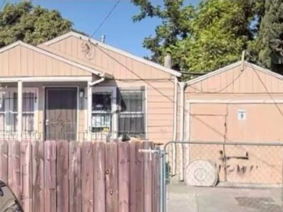 Property at 9820 B St, Oakland, CA