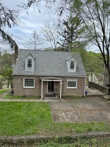 293 Greenlee Rd