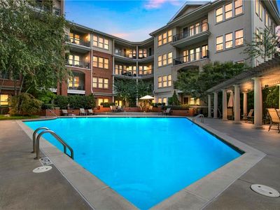 3621 Vinings Slope #3202