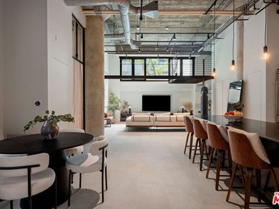 330 W 11th St APT 104