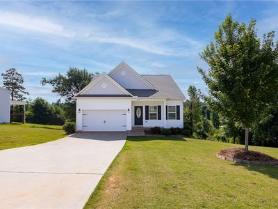 768 Rocky Ridge Cir