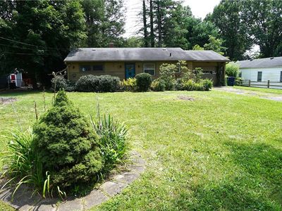 Property at 264 Kent Dr, Tallmadge, OH