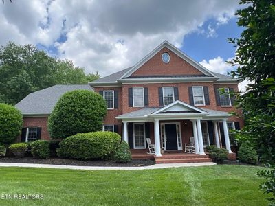 928 Blackstone Dr
