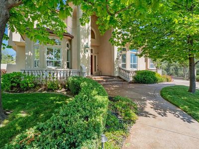 8625 Laurel Mist Ct