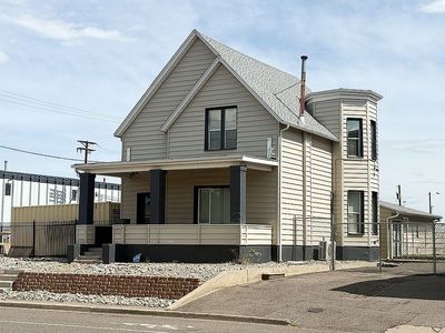 900 S Jason St