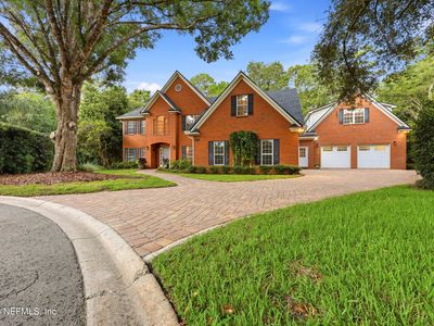 8658 PEBBLE CREEK Lane