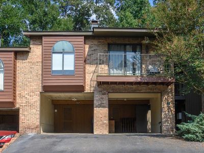229 E Grn #229