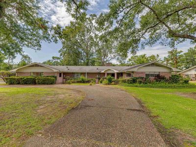 753 Bayou Shores Dr