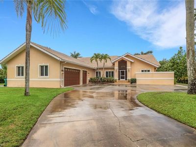6020 Green BLVD