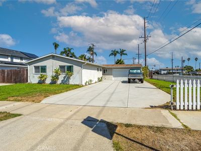 2252 Federal Ave