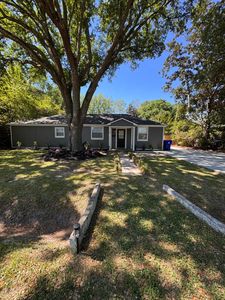 31 Anita Dr