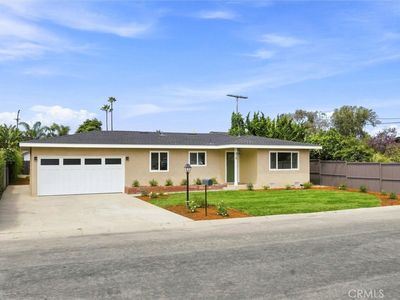 828 Willow Ln