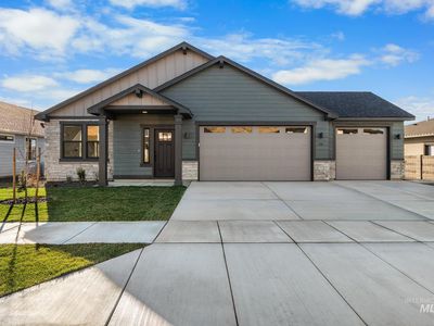 661 Maxine Lane West Block 4 Lot 7