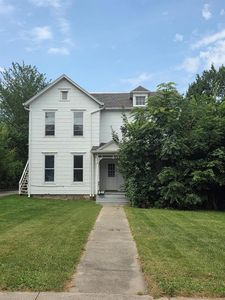 1110 S Oak Ave