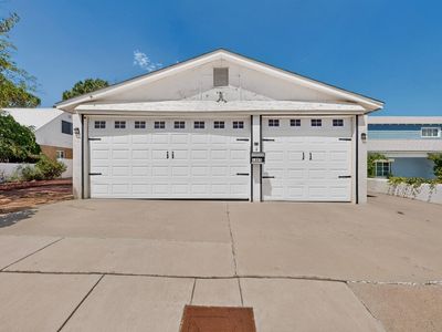 1805 Stanford Dr SE