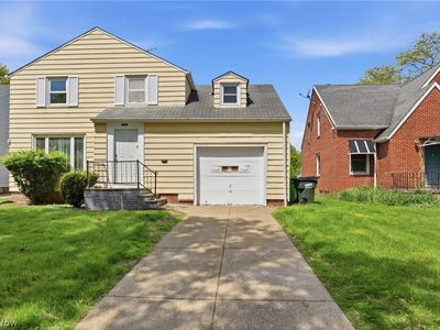 Property at 1980 Idlehurst Dr, Euclid, OH