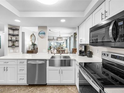 4115 SE 18th Pl APT 103