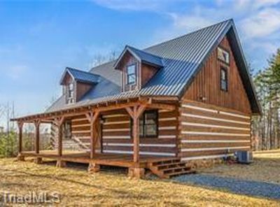 4245 Hillbilly Hollar Dr