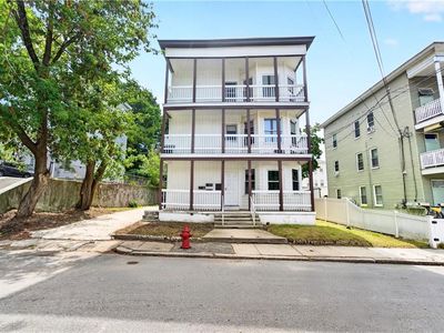 37 Ross St