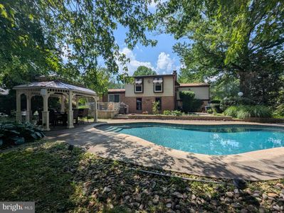 3913 Bradford Rd
