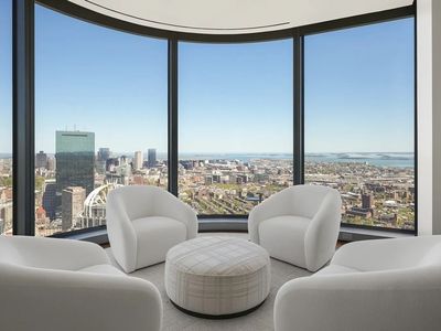 1 Dalton St APT 5602