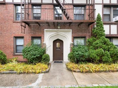 7 Greenridge Avenue #A7