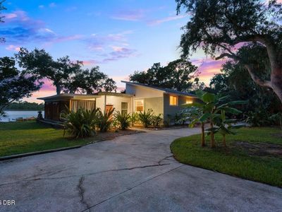 5528 W Bayshore Dr