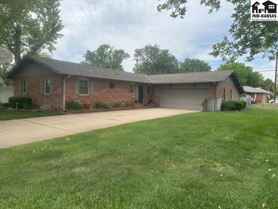 500 Rustic Rd