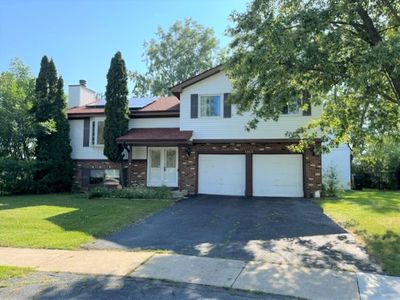 Property at 1955 Zeppelin Dr, Hanover Park, IL