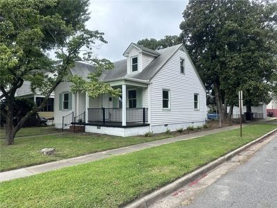 300 Chautauqua Ave
