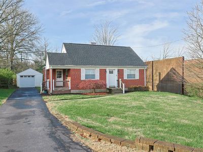 Property at 10019 Zig Zag Rd, Montgomery, OH
