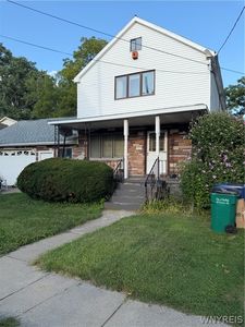 11 Julius St