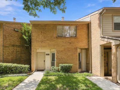 1950 Augusta Dr