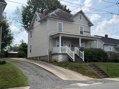145 Vermont Ave